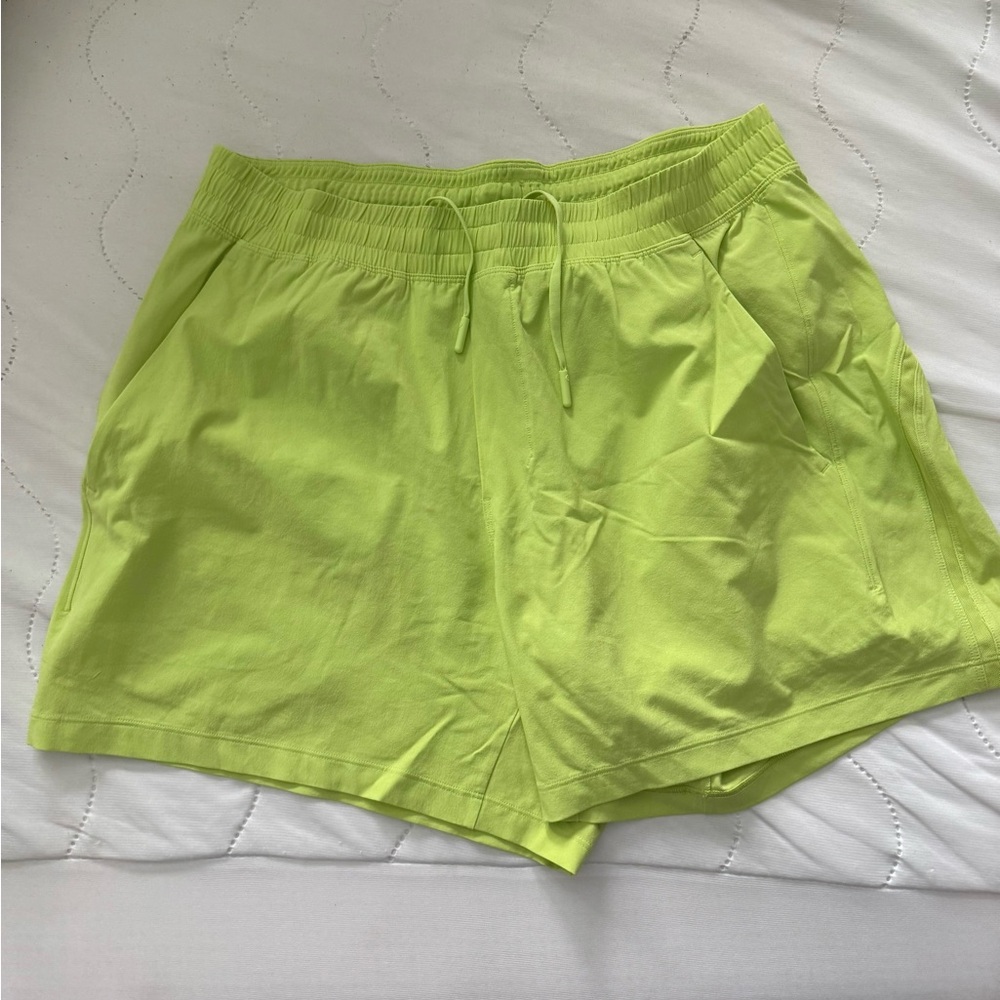 Men’s Lululemon Pace Breaker Short- 5 inch